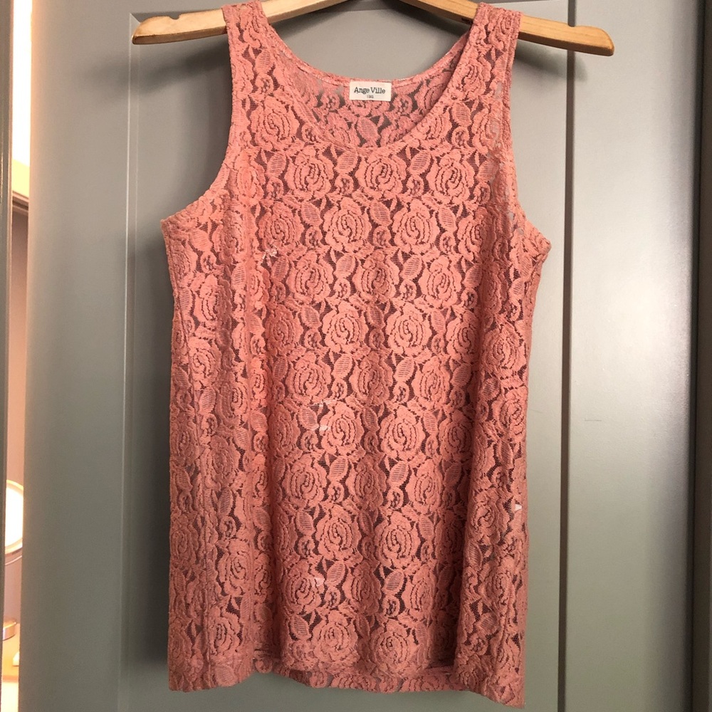Floral tank